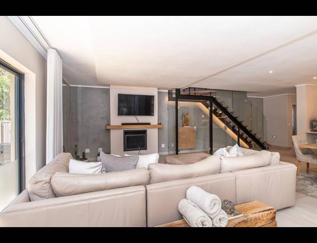 3 BEDROOM HOUSE FOR SALE IN STONEHURST MOUNTAIN ESTATE